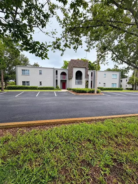 3147 29th Ave N #203, Saint Petersburg, FL 33713
