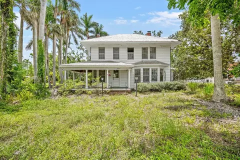 Exterior - 3601 Riverview Blvd, Bradenton, FL 34205 photo 1 of 1