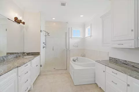 Bath - 63 Palm Dr, Placida, FL 33946 photo 2 of 7