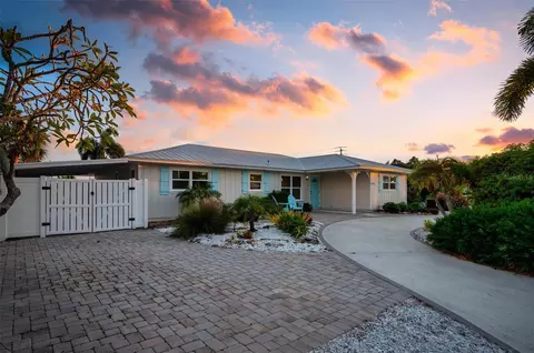 Exterior - 503 65th St, Holmes Beach, FL 34217 photo 14 of 16