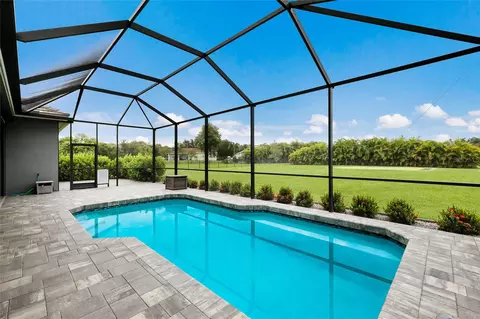 Exterior - 16027 39th Gln E, Parrish, FL 34219 photo 5 of 14