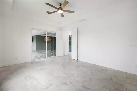 Bedroom - 16027 39th Gln E, Parrish, FL 34219 photo 4 of 8