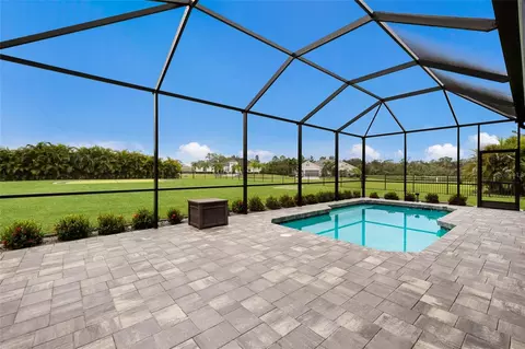 Exterior - 16027 39th Gln E, Parrish, FL 34219 photo 6 of 14