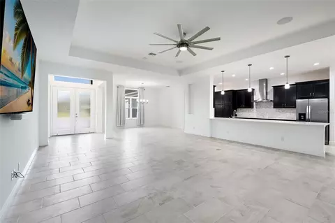 Living - 16027 39th Gln E, Parrish, FL 34219 photo 5 of 5