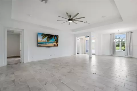 Living - 16027 39th Gln E, Parrish, FL 34219 photo 4 of 5
