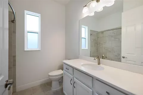 Bath - 16027 39th Gln E, Parrish, FL 34219 photo 5 of 5