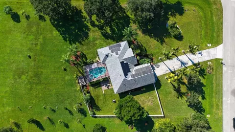 View/Area - 17618 White Tail Ct, Parrish, FL 34219 photo 3 of 14