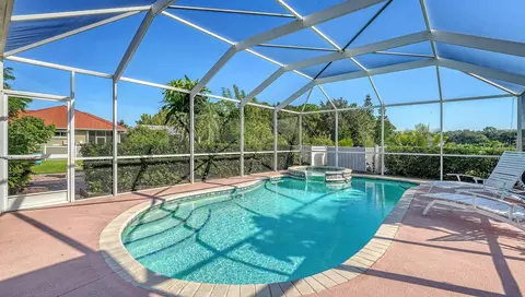 Exterior - 17618 White Tail Ct, Parrish, FL 34219 photo 3 of 15