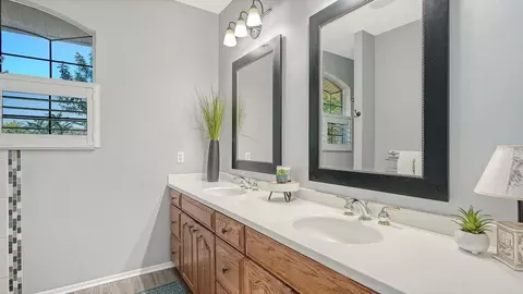 Bath - 17618 White Tail Ct, Parrish, FL 34219 photo 1 of 4