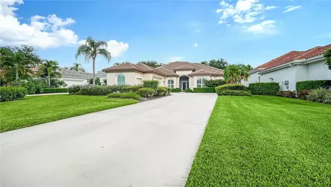 2494 Dick Wilson Dr, Sarasota, FL 34240