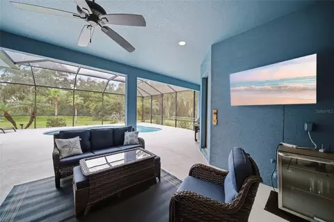 Exterior - 5306 Saddlewood Ter, Parrish, FL 34219 photo 2 of 10