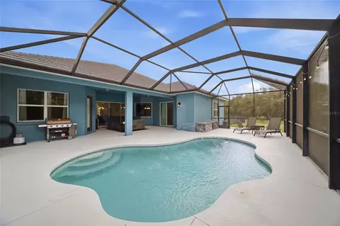 Exterior - 5306 Saddlewood Ter, Parrish, FL 34219 photo 5 of 10