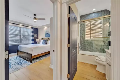 Entry Way - 303 58th St, Holmes Beach, FL 34217 photo 3 of 3