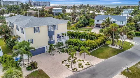 View/Area - 303 58th St, Holmes Beach, FL 34217 photo 5 of 14