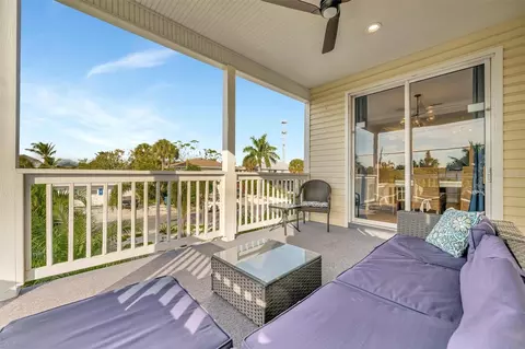 Exterior - 303 58th St, Holmes Beach, FL 34217 photo 5 of 20
