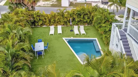 Exterior - 303 58th St, Holmes Beach, FL 34217 photo 12 of 20