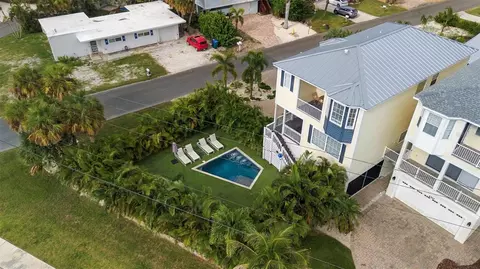 Exterior - 303 58th St, Holmes Beach, FL 34217 photo 17 of 20