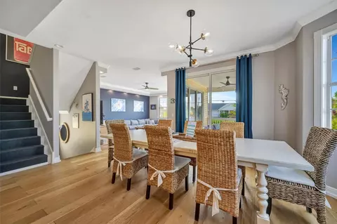 Dining - 303 58th St, Holmes Beach, FL 34217 photo 4 of 6
