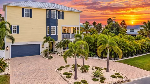 303 58th St, Holmes Beach, FL 34217