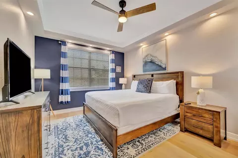 Bedroom - 303 58th St, Holmes Beach, FL 34217 photo 5 of 11