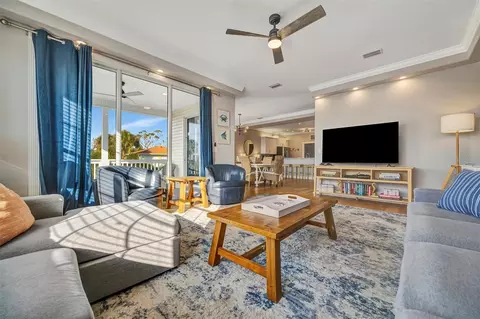 Living - 303 58th St, Holmes Beach, FL 34217 photo 5 of 5