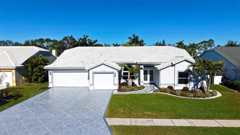 6948 Stetson Street Cir, Sarasota, FL 34243