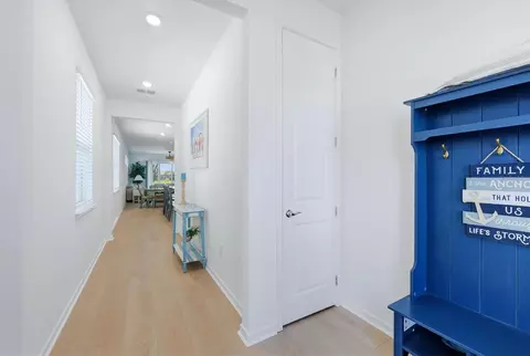 Entry Way - 9457 Shorebird Ct, Parrish, FL 34219 photo 3 of 7