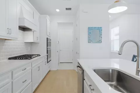 Entry Way - 9457 Shorebird Ct, Parrish, FL 34219 photo 6 of 7