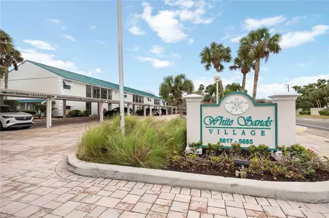 5673 Midnight Pass Rd #202, Sarasota, FL 34242