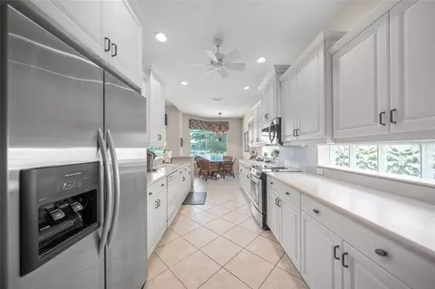 Kitchen - 1346 Thornapple Dr, Osprey, FL 34229 photo 3 of 3