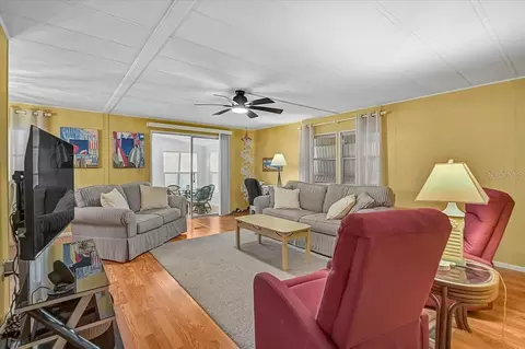 Living - 145 Edgewood Dr, Osprey, FL 34229 photo 3 of 3