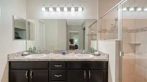 Bath - 16121 59th Ct E, Parrish, FL 34219 photo 1 of 3