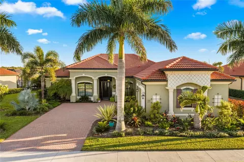 10733 Tarflower Dr, Venice, FL 34293