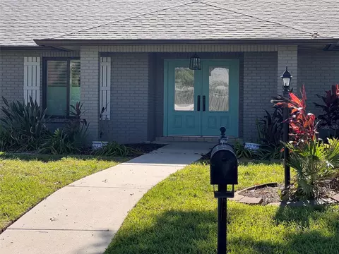 6993 Country Lakes Cir, Sarasota, FL 34243