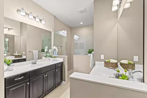 Bath - 3031 Sky Blue Cv, Bradenton, FL 34211 photo 1 of 6