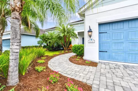 Exterior - 3031 Sky Blue Cv, Bradenton, FL 34211 photo 5 of 17