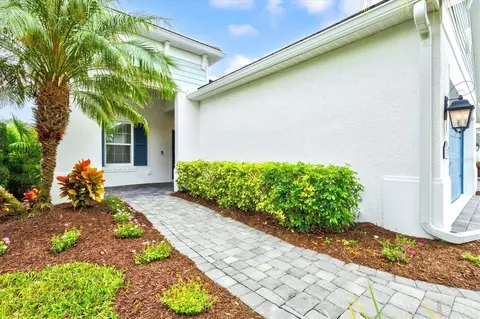 Exterior - 3031 Sky Blue Cv, Bradenton, FL 34211 photo 6 of 17