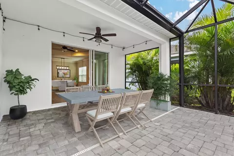 Exterior - 3031 Sky Blue Cv, Bradenton, FL 34211 photo 7 of 17