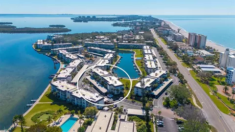 4380 Exeter Dr #101, Longboat Key, FL 34228