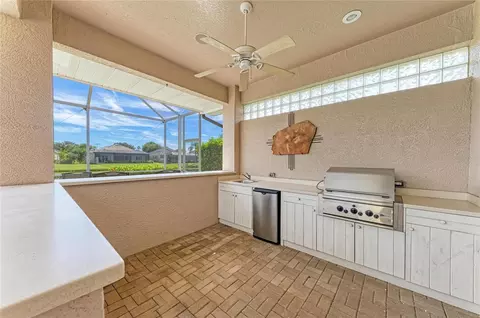 Kitchen - 5133 96th St E, Bradenton, FL 34211 photo 4 of 4