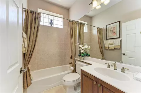 Bath - 5133 96th St E, Bradenton, FL 34211 photo 6 of 8