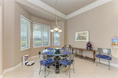 Dining - 5133 96th St E, Bradenton, FL 34211 photo 3 of 7