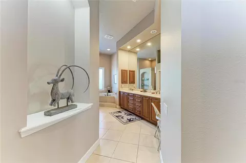 Entry Way - 5133 96th St E, Bradenton, FL 34211 photo 3 of 6