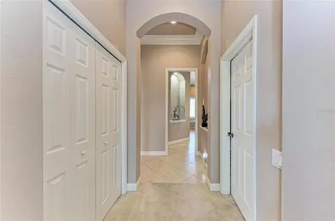 Entry Way - 5133 96th St E, Bradenton, FL 34211 photo 2 of 6
