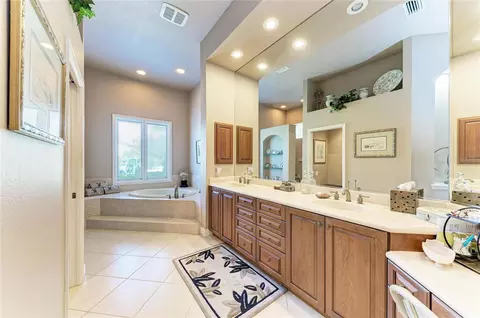 Bath - 5133 96th St E, Bradenton, FL 34211 photo 1 of 8