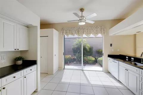 Kitchen - 8702 52nd Dr E, Bradenton, FL 34211 photo 1 of 3