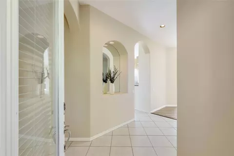 Entry Way - 8702 52nd Dr E, Bradenton, FL 34211 photo 1 of 3