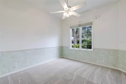 Bedroom - 8702 52nd Dr E, Bradenton, FL 34211 photo 3 of 4