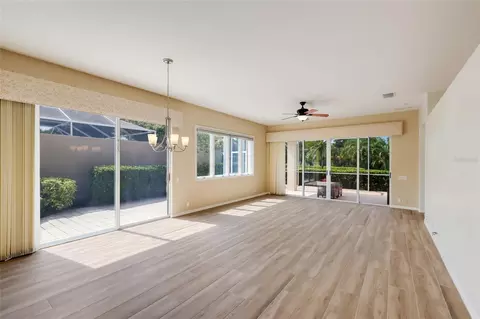 Living - 8702 52nd Dr E, Bradenton, FL 34211 photo 2 of 6