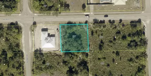 605 W 6th St, Lehigh Acres, FL 33972